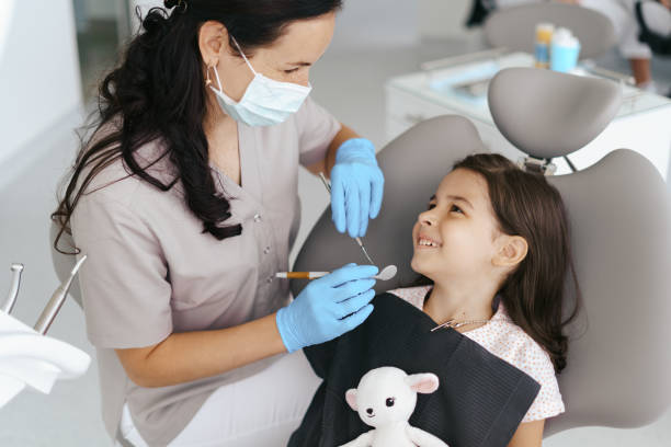 Best Weekend Emergency Dentist in Hallettsville, TX